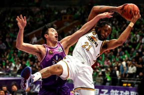开云中国大陆 -包含清晨突围战来临，广东宏远围绕NBA季后赛豪取连胜，目标明确，轮换策略成焦点的词条