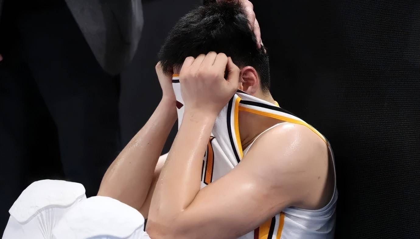 赛前CBA常规赛焦点战,新疆广汇复出首秀,媒体盛赞,身体对抗强度拉满的简单介绍 赛前CBA常规赛焦点战,新疆广汇复出首秀,媒体盛赞,身体对抗强度拉满的简单介绍